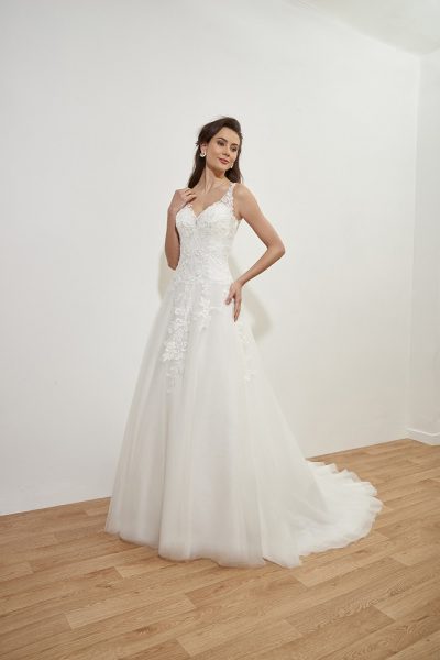 Robe de mariée Tolérante Annie Couture 2024 boutique Sandra Mariages CREIL Oise