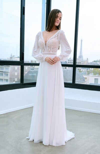 Robe de mariée bohème Bérénice à manches chez Sandra Mariages