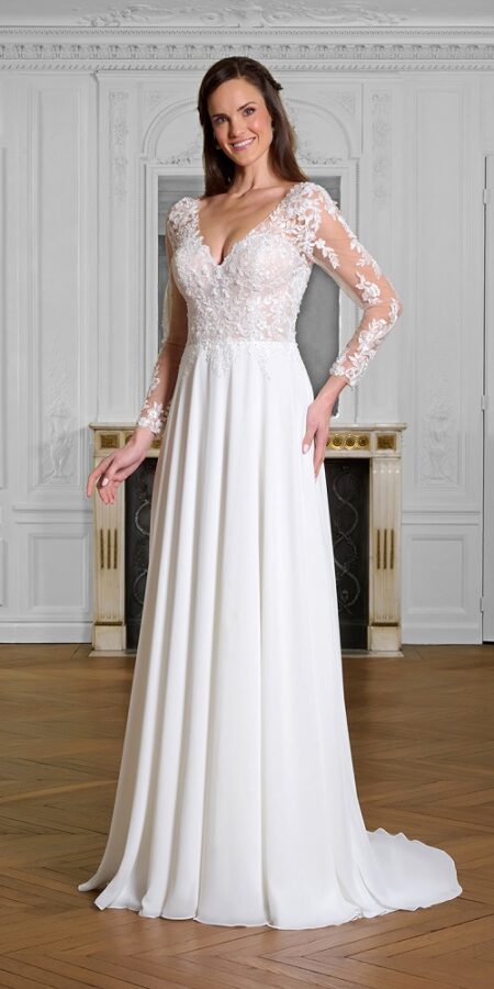 Robe de mariée bohème Madigane à manches, chez Sandra Mariages à CREIL Oise