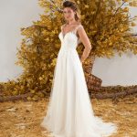 Robe de mariée Fantasia Atelier Nuptial, boutique Sandra Mariages CREIL Oise.