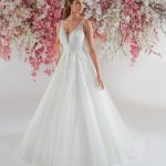 Robe de mariée Saphir Couture Nuptiale, boutique Sandra Mariages CREIL Oise.