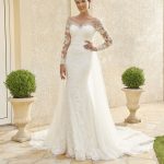Robe de mariée à manches Providence, boutique Sandra Mariages CREIL Oise