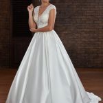 Robe de mariée Pallas Couture Nuptiale 2024 en satin et haut en dentelle boutique Sandra Mariages CREIL Oise