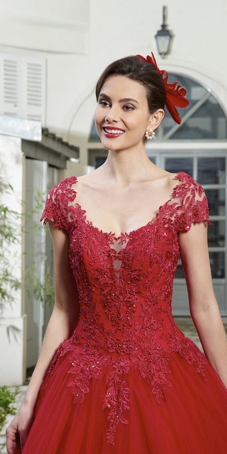 Robe de mariée Troublée rouge Annie Couture, chez Sandra Mariages à CREIL