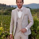Costume de mariage beige Monares Adimo Benis boutique Sandra Mariages CREIL Oise