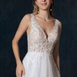 Robe de mariée Valencia, Atelier Nuptiale 2026, en tulle pailleté, bretelles