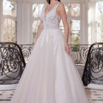 Robe de mariée Nevenka Couture Nuptiale 2026 chez Sandra Mariages à CREIL Oise