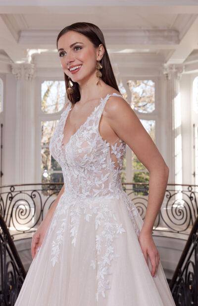 Robe de mariée Nevenka Couture Nuptiale 2026 chez Sandra Mariages à CREIL Oise
