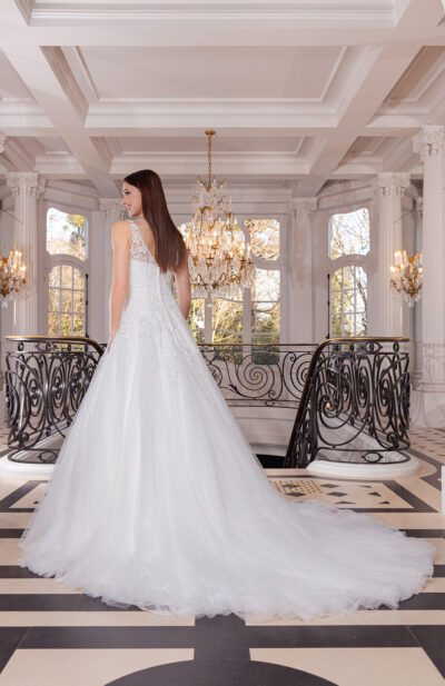 Robe de mariée Nitza, Couture Nuptiale chez Sandra Mariages à CREIL Oise
