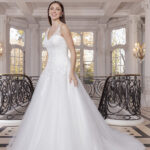 Robe de mariée Nitza, Couture Nuptiale chez Sandra Mariages à CREIL Oise