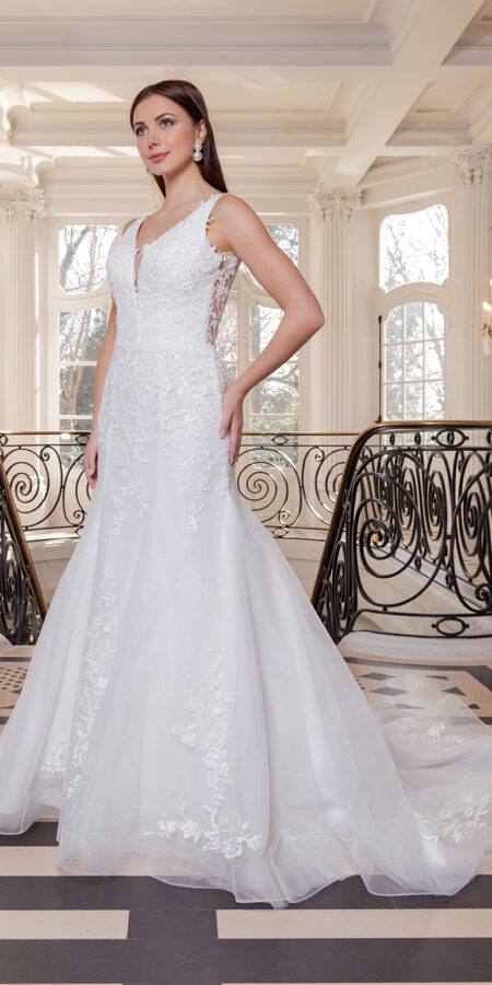 Robe de mariée Novela Couture Nuptiale 2026 Chez Sandra Mariages CREIL Oise
