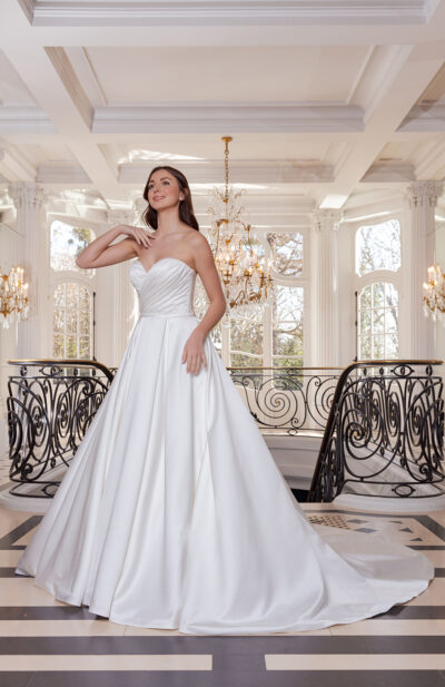 Robe de mariée Nucia Couture Nuptiale 2026 Chez Sandra Mariages CREIL Oise